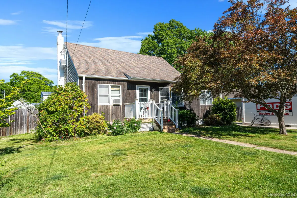 15 Millford Avenue, Mastic, NY 11950 - #1