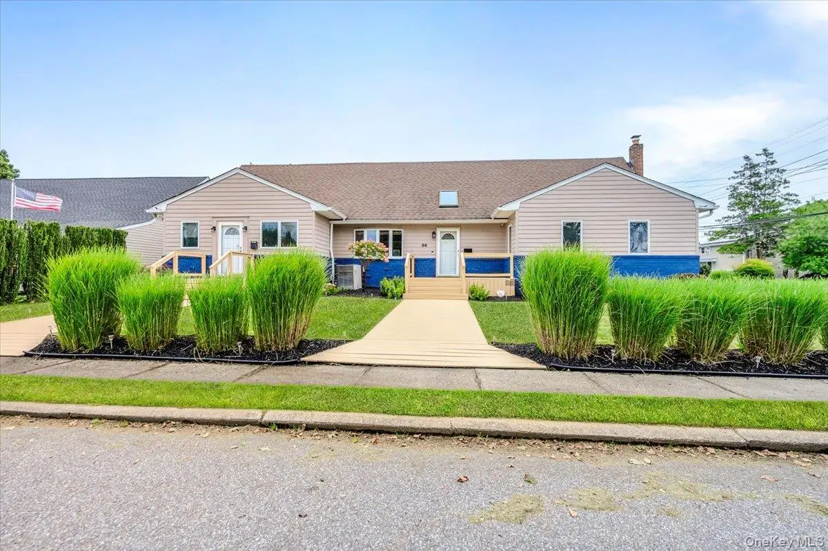 86 Edmore Lane N, West Islip, NY 11795 - #1