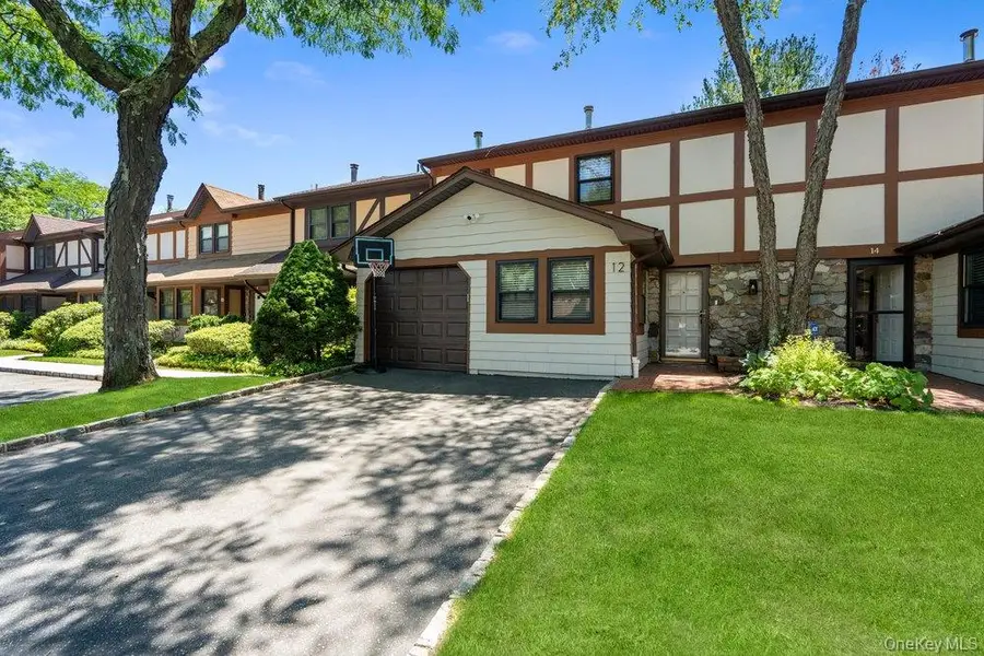 12 Cold Harbour Lane, Woodbury, NY 11797 - #3