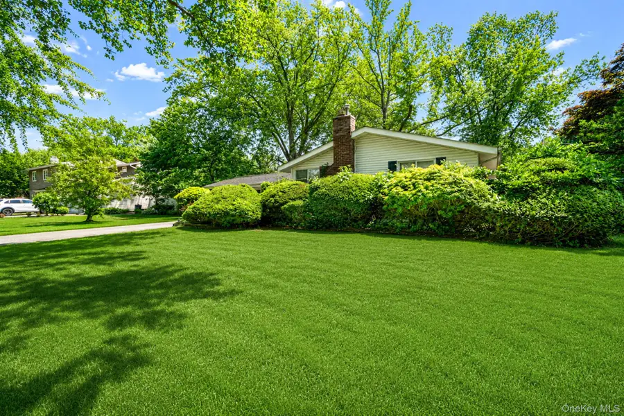 3 Cedar Crest Drive, Dix Hills, NY 11746 - #3
