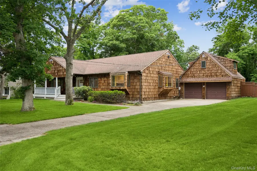 37 Fanning Avenue, Hampton Bays, NY 11946 - #2