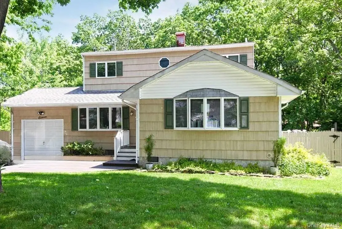 11 Antler Lane, South Setauket, NY 11720 - #1