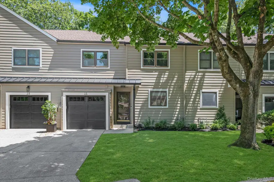 15 High Oaks Court, Huntington, NY 11743 - #2