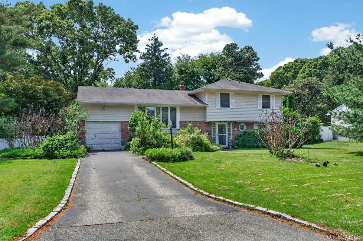 14 Mark Drive, Smithtown, NY 11787 - #1