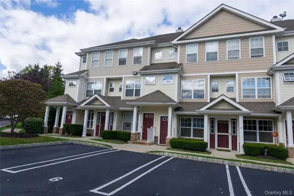 19 Putters Way #6, Middletown, NY 10940