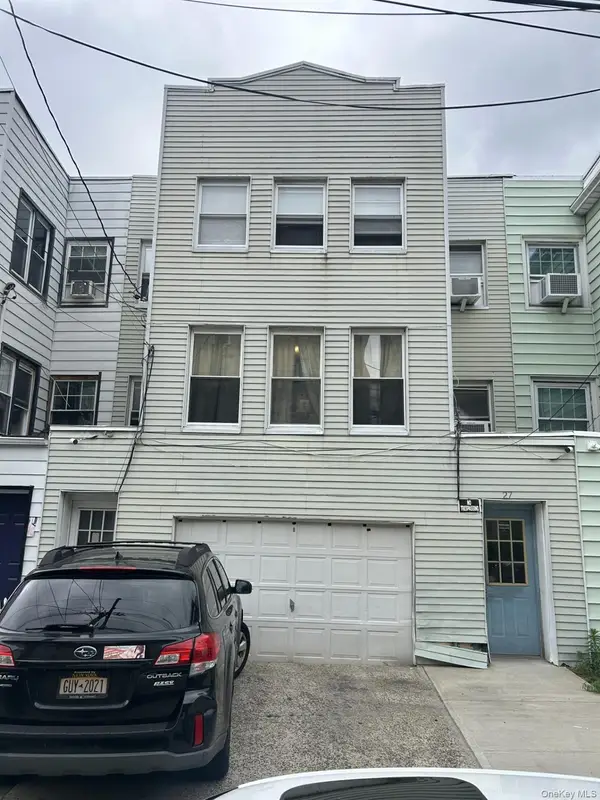 27 Loudoun Street, Yonkers, NY 10705