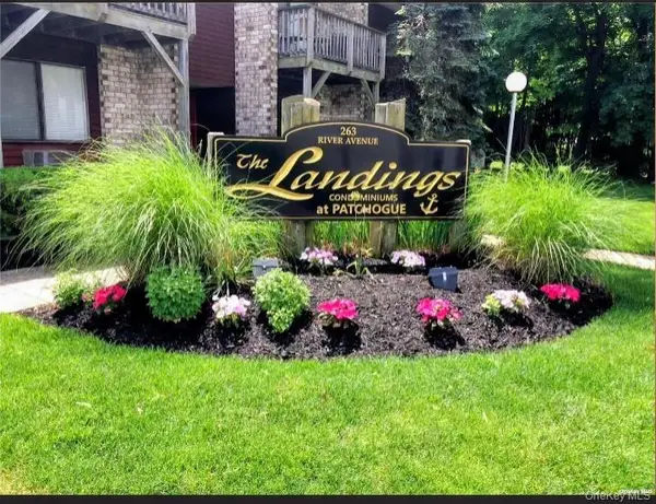 263 River Avenue #35D, Patchogue, NY 11772