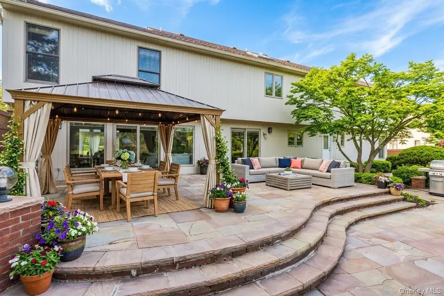 6 Polo Court, Woodbury, NY 11797 - #3