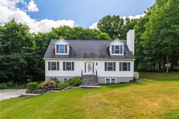 22 Elm Road, Lake Peekskill, NY 10537