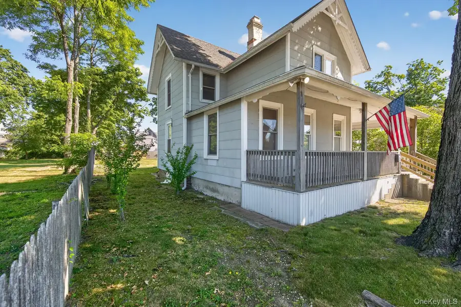 49 Cedar Street, Babylon, NY 11702 - #3