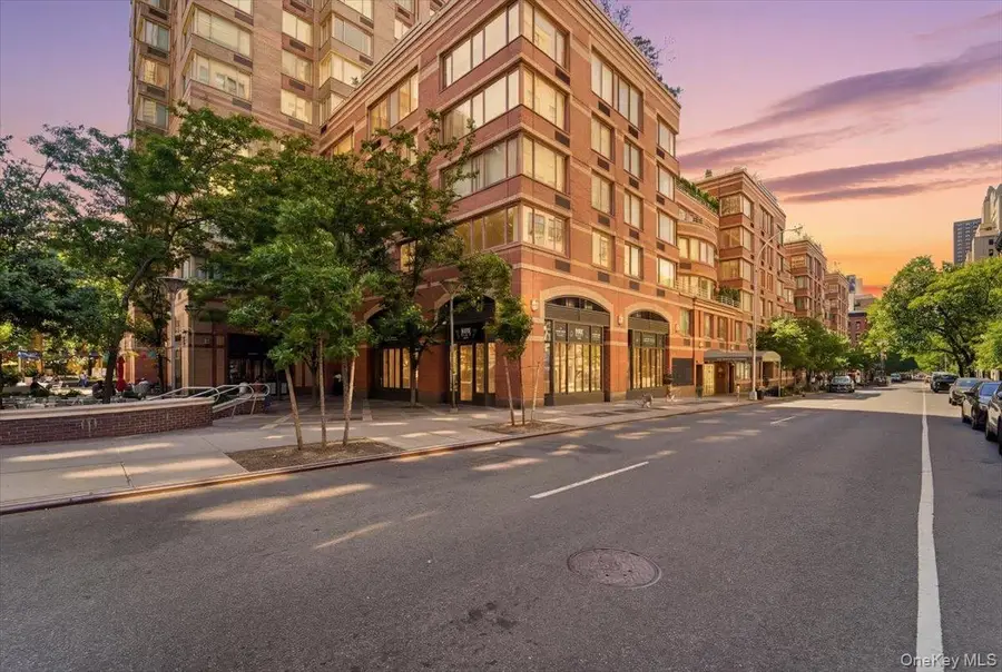 350 W 50th Street #6N, Manhattan, NY 10019 - #2