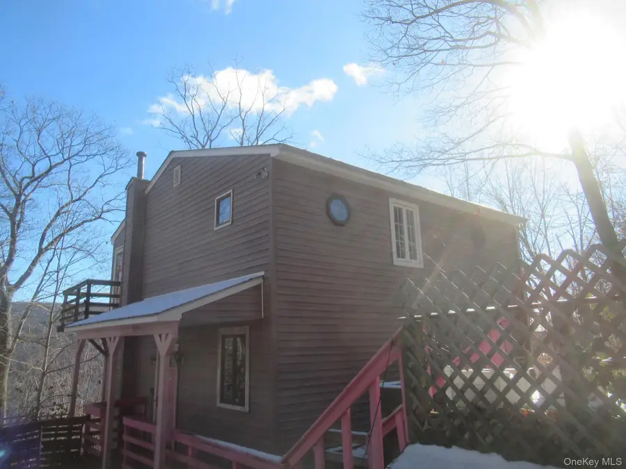 70 Deer Trail N, Greenwood Lake, NY 10925 - #2