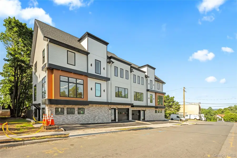 9 Lincoln Street #201, Spring Valley, NY 10977 - #2