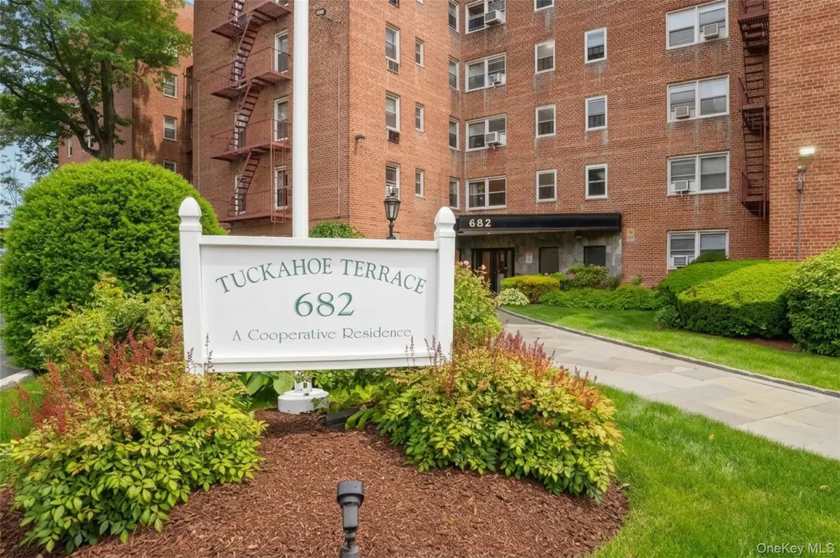 682 Tuckahoe Road #1A, Yonkers, NY 10710 - #1