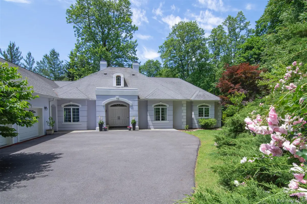29 Halsey Pond Lane, Irvington, NY 10533 - #1