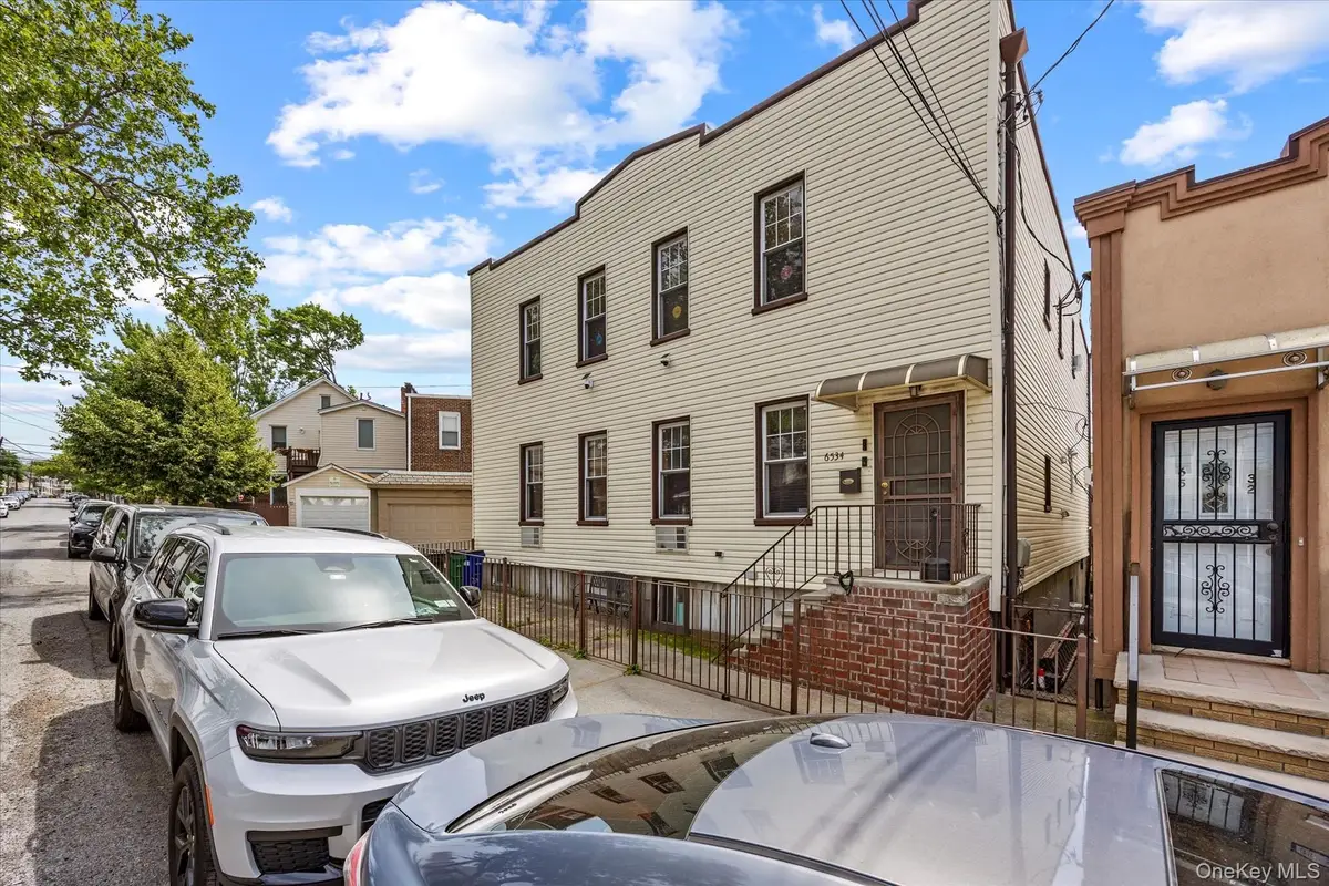 65-34 Jay Avenue, Maspeth, NY 11378 - #1