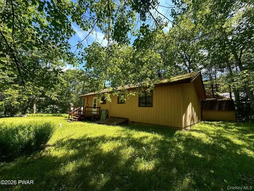 107 Fetlock Drive, Hemlock Farms, PA 18428 - #2