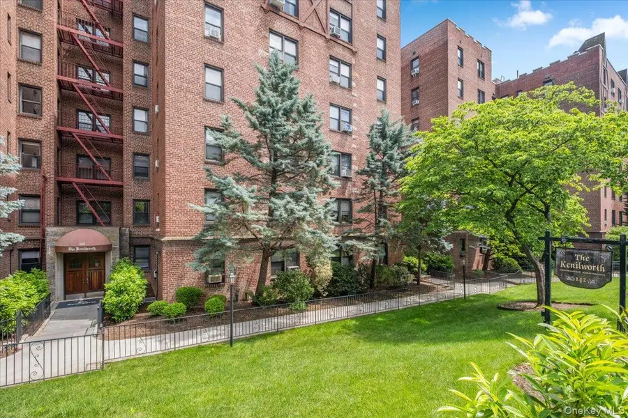 142 Garth Road #5K, Scarsdale, NY 10583 - #3