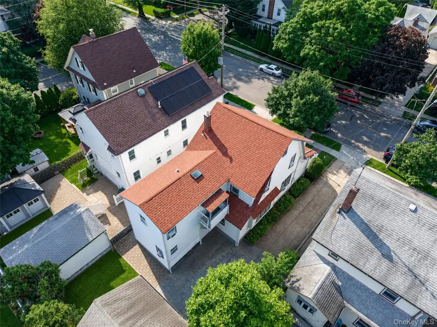 214 Lowell Avenue, Floral Park, NY 11001 - #2