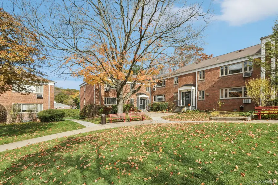 40 Lawrence Drive #A, White Plains, NY 10603 - #2