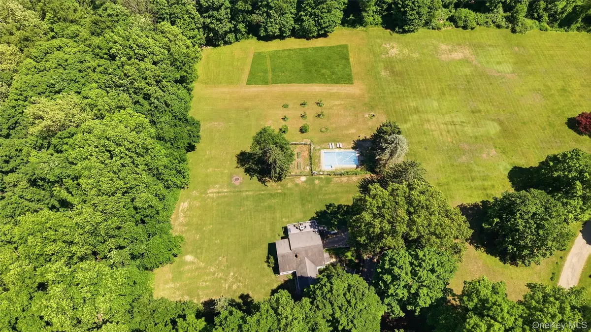 11 Valley View Road, Hopewell Junction, NY 12533 - #1