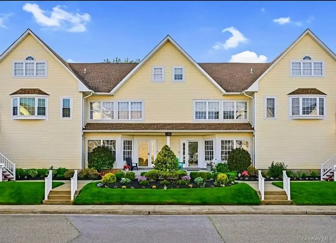 226-b Westside Avenue #23, Freeport, NY 11520 - #1