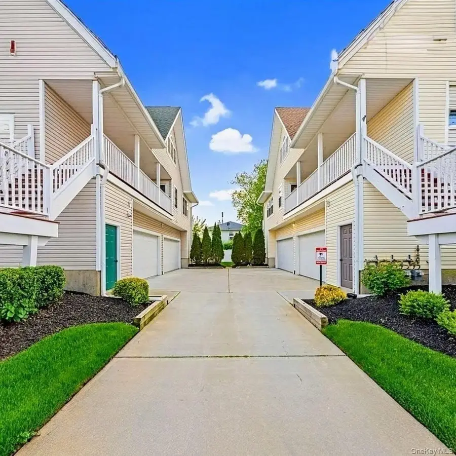226-b Westside Avenue #23, Freeport, NY 11520 - #3