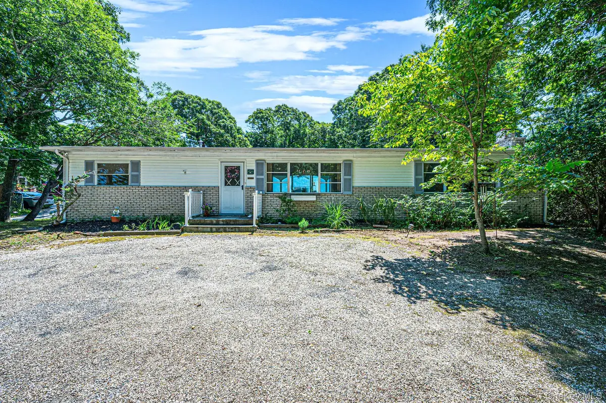 1520 Meday Avenue, Mattituck, NY 11952 - #1