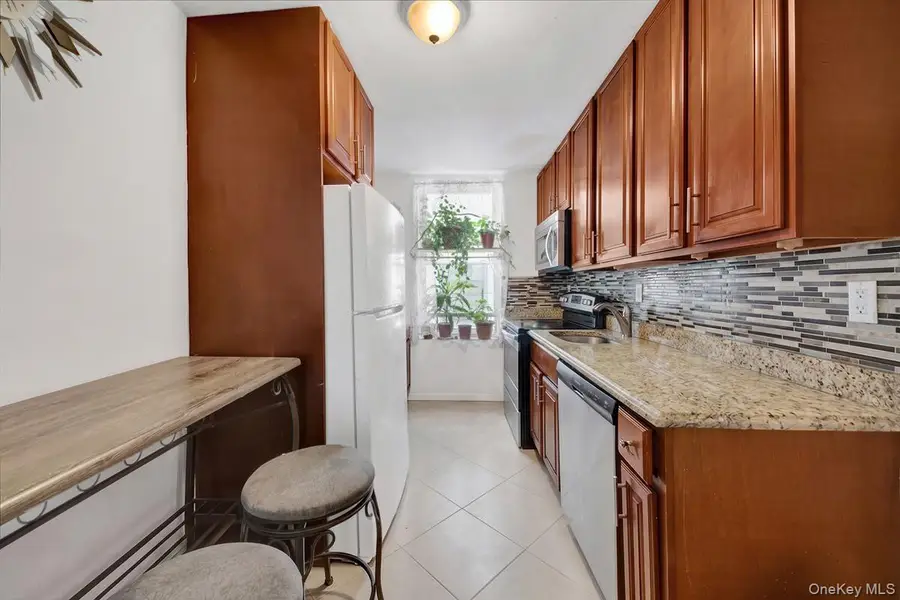 2131 Bruckner Boulevard, Bronx, NY 10472 - #3