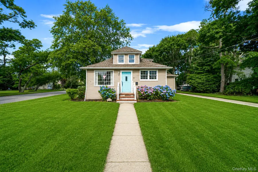 54 Division Avenue, West Sayville, NY 11796 - #2