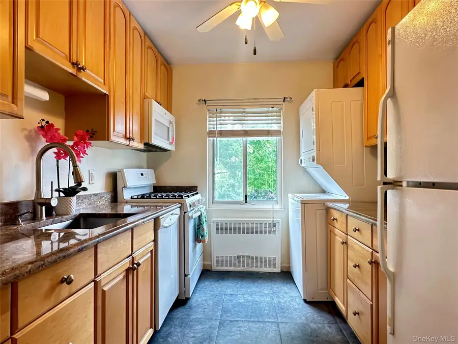 129 Fenimore Rd #129B, Mamaroneck, NY 10543 - #3
