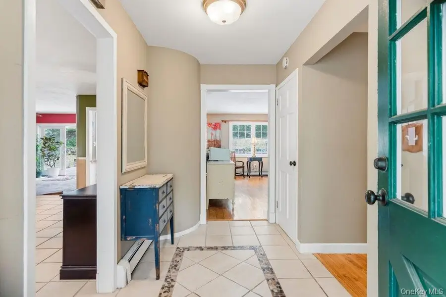 9 Dillmont Drive, Smithtown, NY 11787 - #3