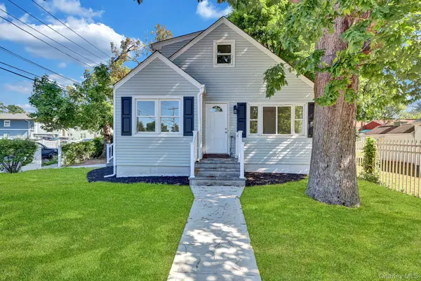 863 Prospect Avenue, Westbury, NY 11590