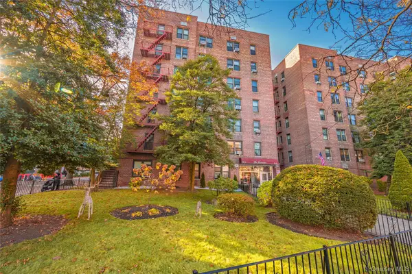 33-44 Junction Boulevard #2V, Jackson Heights, NY 11372