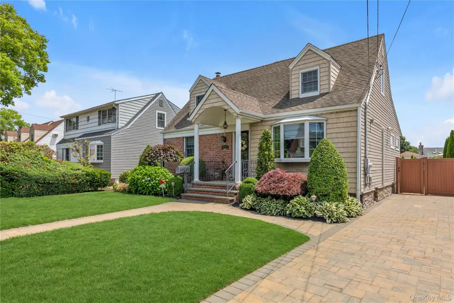 2163 Spruce Street, Wantagh, NY 11793 - #2