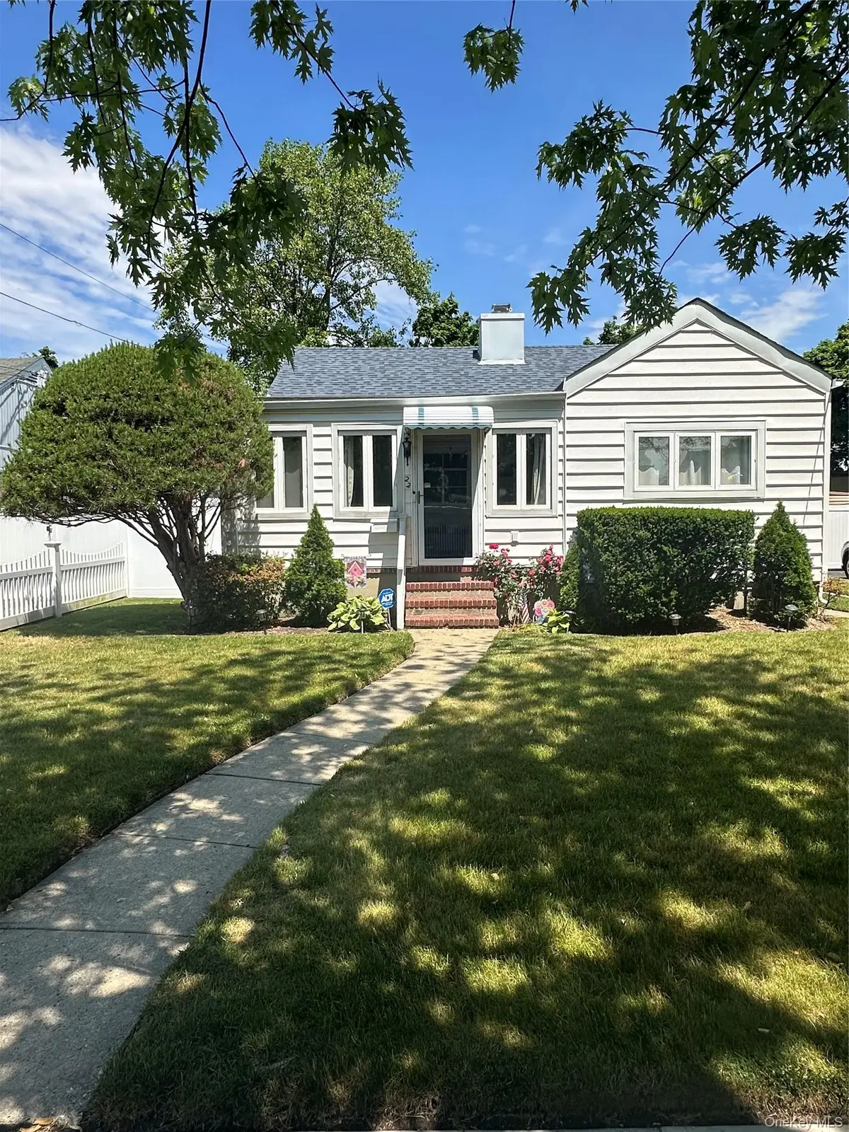 22 Alice Street, Merrick, NY 11566 - #1
