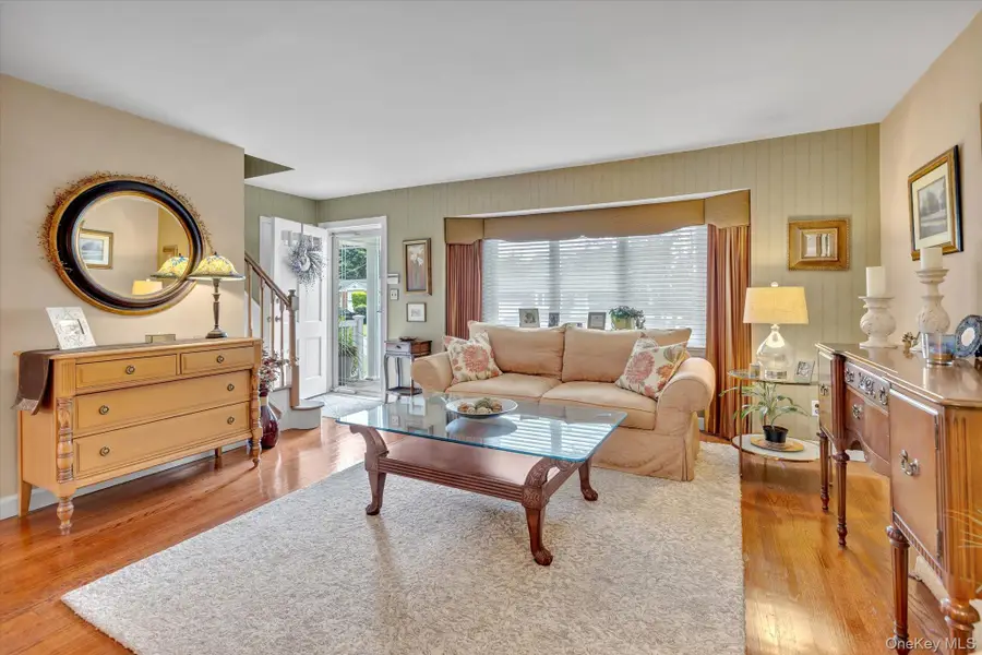197 Walker Street, West Babylon, NY 11704 - #2