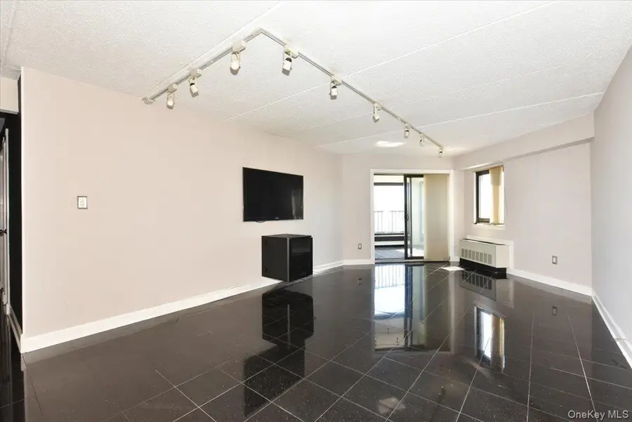 725 Miller Avenue #218, Freeport, NY 11520 - #3