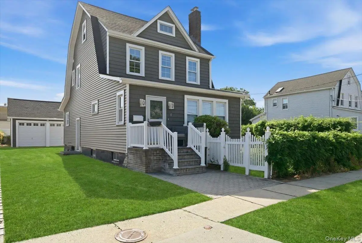 11 Moeller Street, Hicksville, NY 11801 - #1
