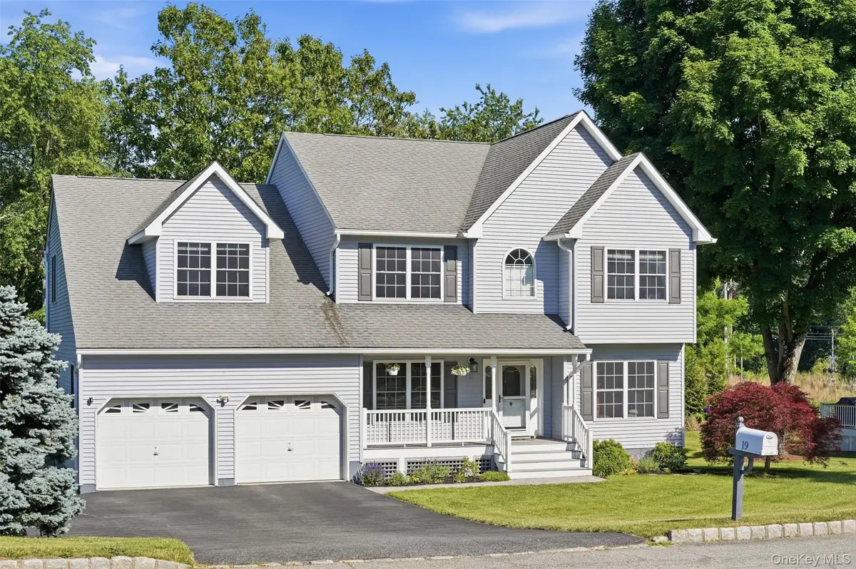 19 Regent Road, Warwick, NY 10990 - #1