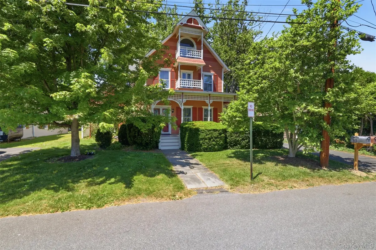 10 West Street, Marlboro, NY 12542 - #1