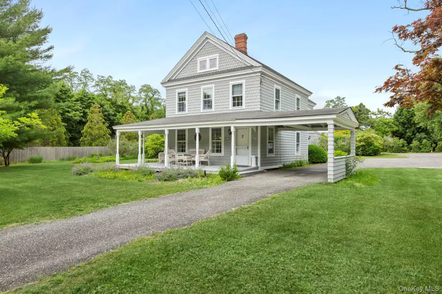 718 Montauk Highway, East Quogue, NY 11942 - #2