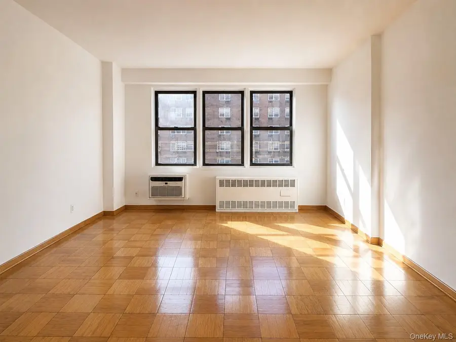 42-55 Colden Street #11V, Flushing, NY 11355 - #3