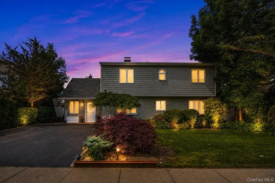 104 Choir Lane, Westbury, NY 11590 - #3