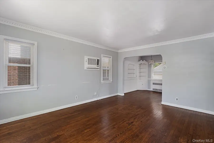 32 Croyden, New Hyde Park, NY 11040 - #3