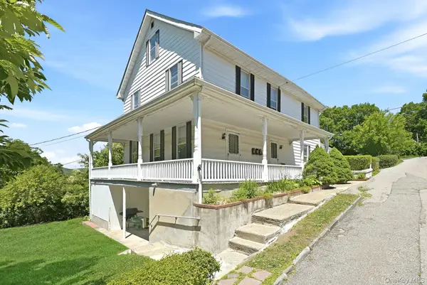 800 Oakwood Drive, Peekskill, NY 10566