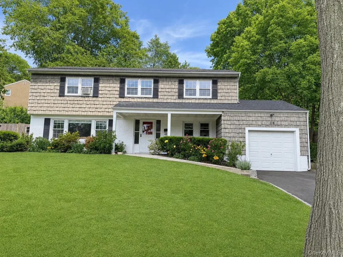28 Harriet Lane, Huntington, NY 11743 - #1