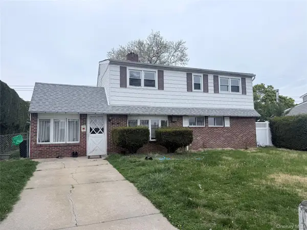 143 Red Maple Drive N, Levittown, NY 11756