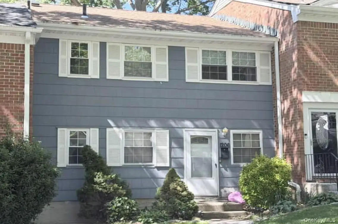1206 Towne House Village, Islandia, NY 11749 - #1