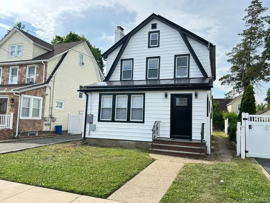 109 Leverich Street, Hempstead, NY 11550 - #2